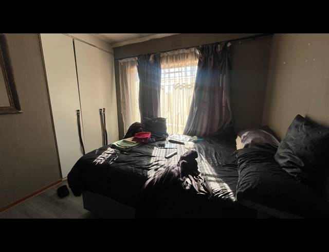 4 BEDROOM HOUSE FOR SALE IN BRACKENHURST
